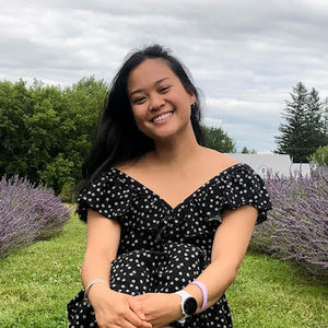 Meet your Posher, Danielle